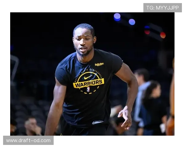 克莱挡拆拉开空间助威金州三分效率显著提升